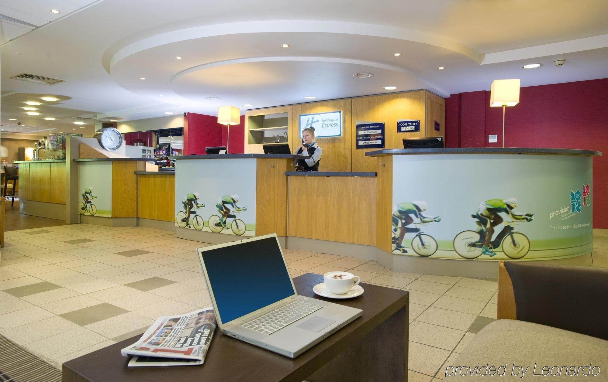 Holiday Inn Express Swansea East, An Ihg Hotel Екстериор снимка