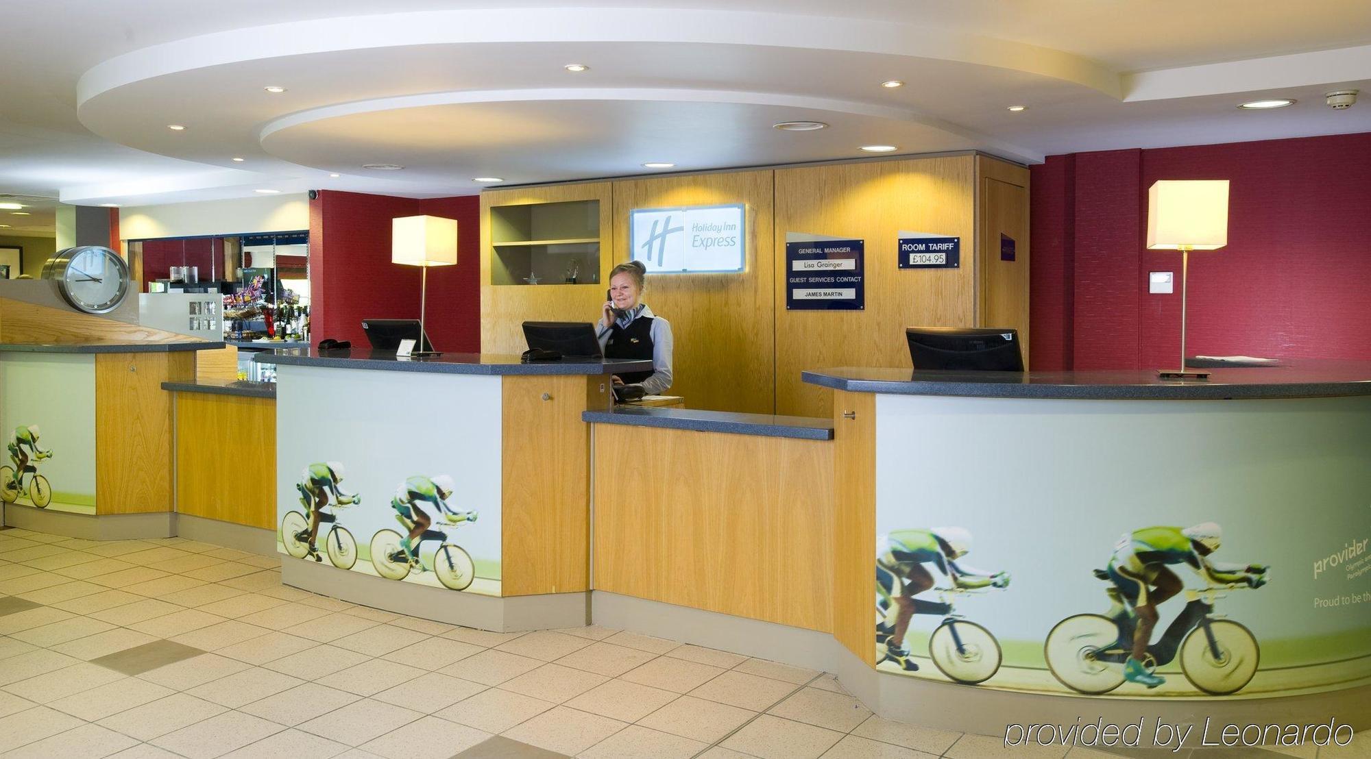 Holiday Inn Express Swansea East, An Ihg Hotel Екстериор снимка